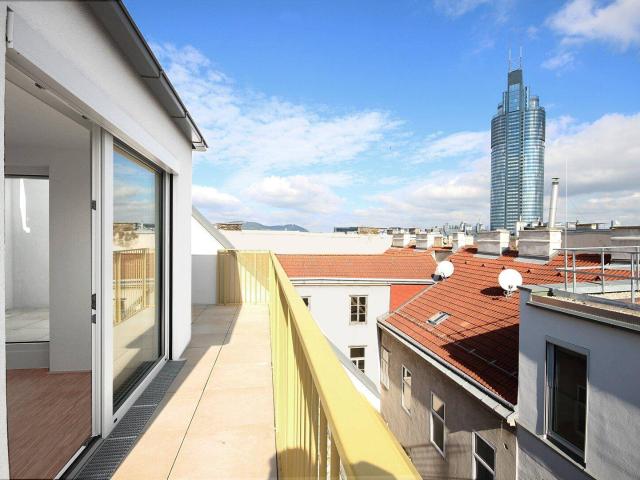MODERN WOHNEN MIT ALTBAUAMBIENTE URBAN IN GRÜNER UMGEBUNG