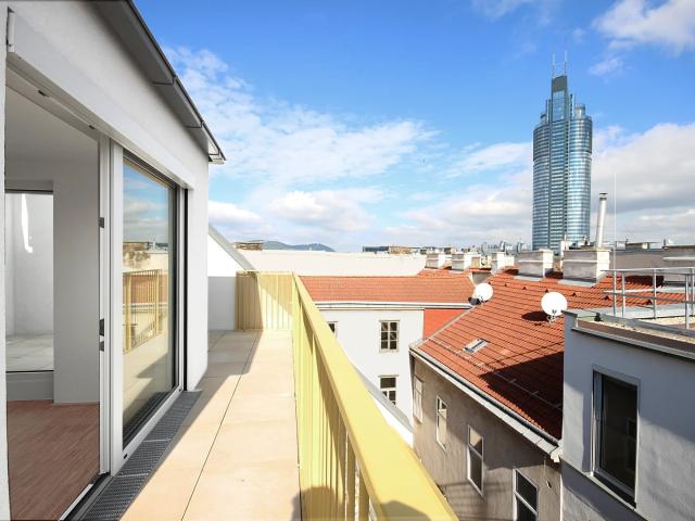 MODERN WOHNEN MIT ALTBAUAMBIENTE URBAN IN GRÜNER UMGEBUNG