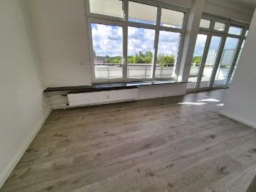 Ihr neues Zuhause: Frisch saniertes Dachgeschoss mit Wohlfühlfaktor