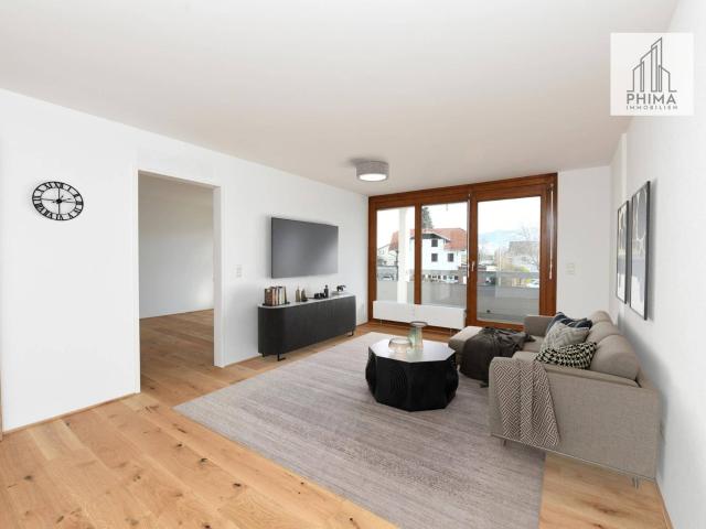 Modern wohnen: Frisch sanierte 4 Zimmer Wohnung mit Charme