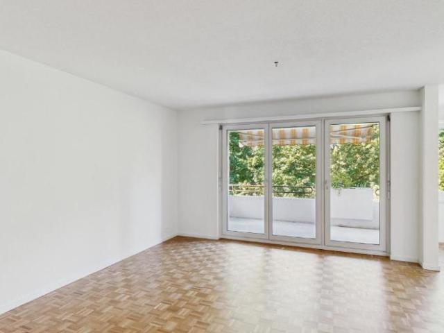 Modern wohnen in Schwerzenbach – frisch saniert & bestens angebunden!