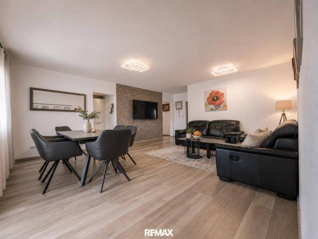 Modern wohnen in Telfs: 4 Zimmer Wohnung mit sonnigem Balkon & Duplexgarage