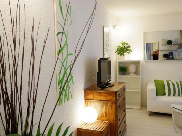Modern & wonderful flat located in Stuttgart near Porsche, Stuttgart Amsterdam Apartments for Rent