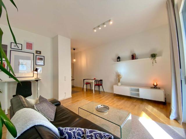 Modern & wonderful home right next to Tempelhofer Feld