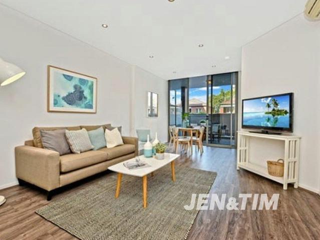 Modern Waterfront Lifestyle with Resort Style Facilities