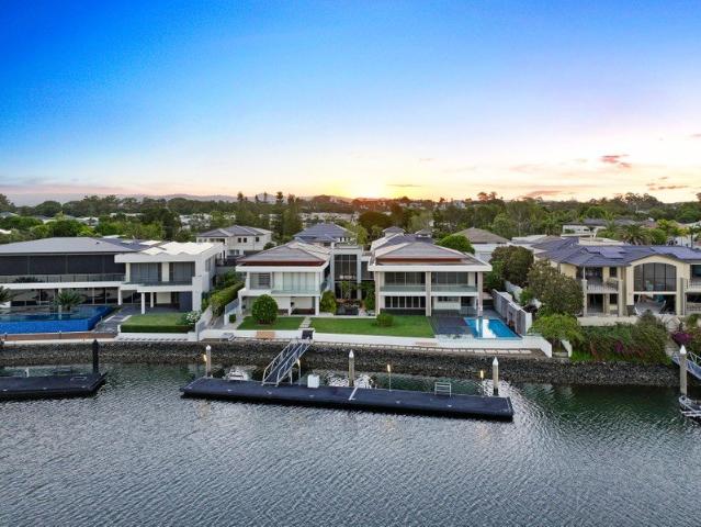 Modern Waterfront Marvel in a Dress Circle Location