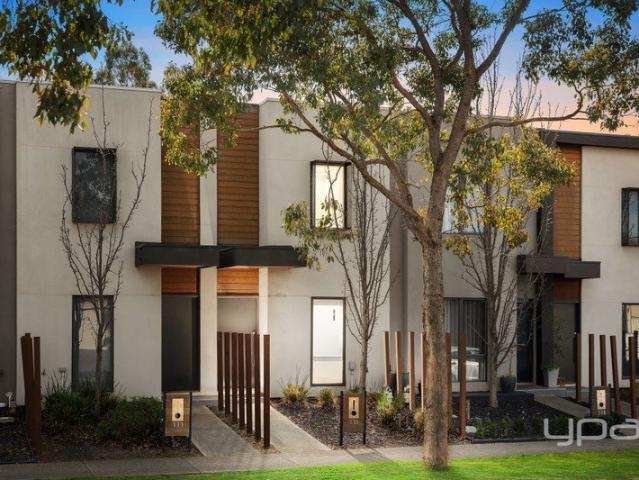 MODERN WATERHAVEN LIVING WITH STYLE, SPACE AND CONVENIENCE