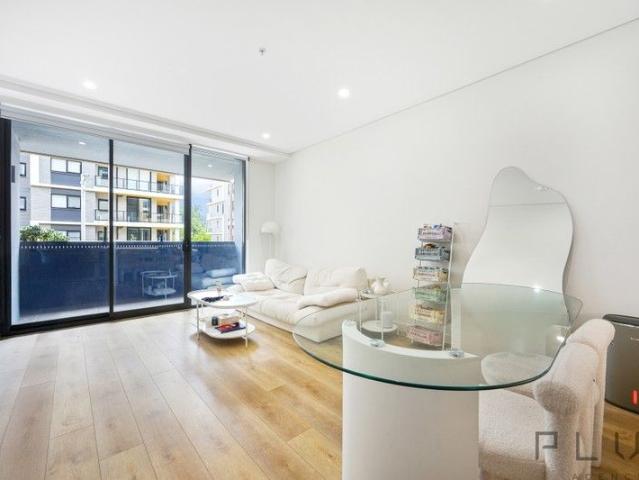 Modern Waterside Living, Dual Balconies and Premium Finishes