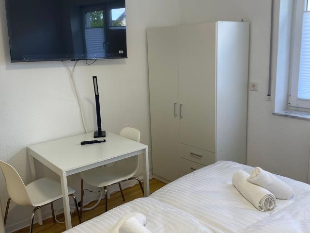 Modern Wifi Netflix Quiet Location, Bielefeld Amsterdam Apartments for Rent