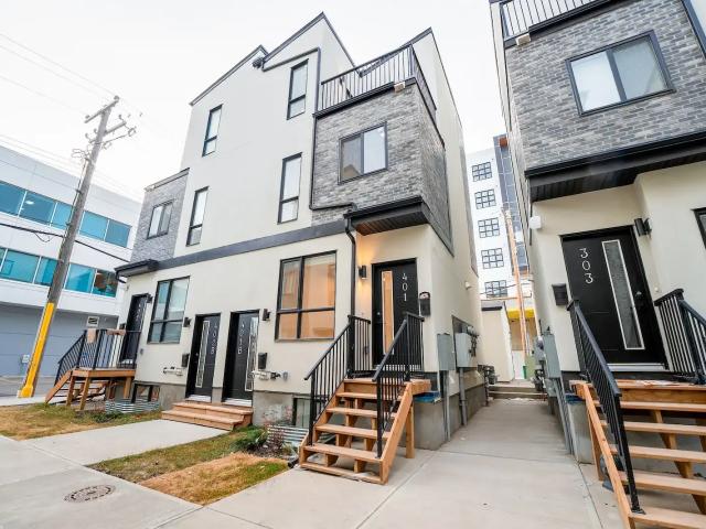 Modern Townhome Living in the Heart of Westbrook walking distance from LRT. — 3 Bedrooms Townhouse
