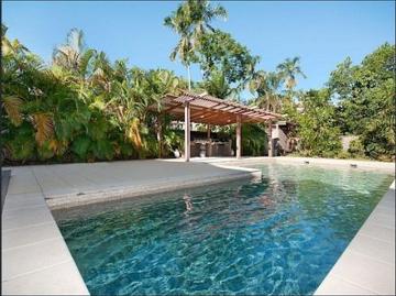 Modern townhouse offering comfort and convenience