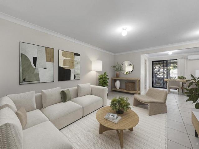 MODERN TOWNHOUSE CENTRAL TO EVERYTHING