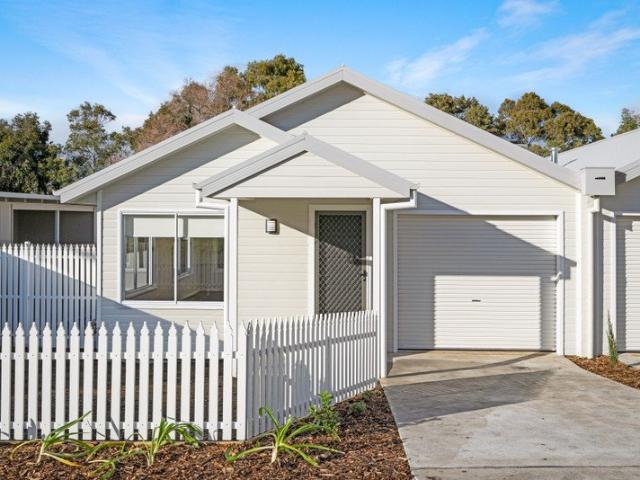 MODERN TOWNHOUSE CLOSE TO CENTRAL ALBURY