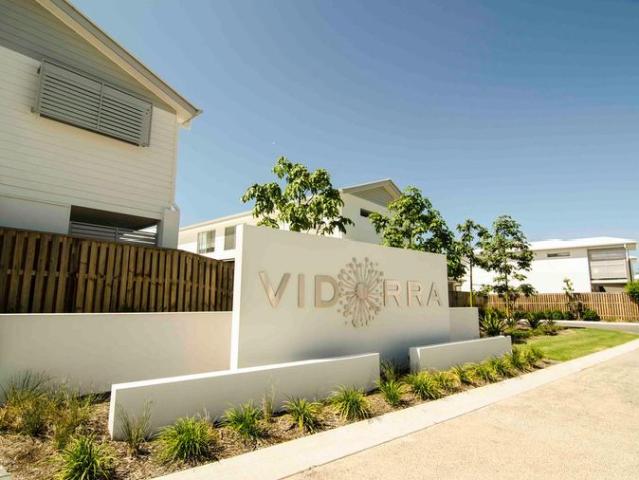 Modern Townhouse for Rent – Alma Road, Dakabin QLD