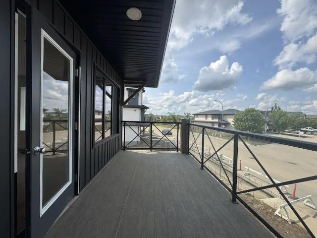 Modern Townhouse for Rent 3 Bedrooms |2.5 Bathrooms | Double attached garage