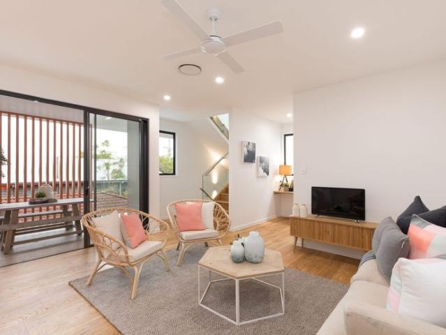 Modern Townhouse in Morningside