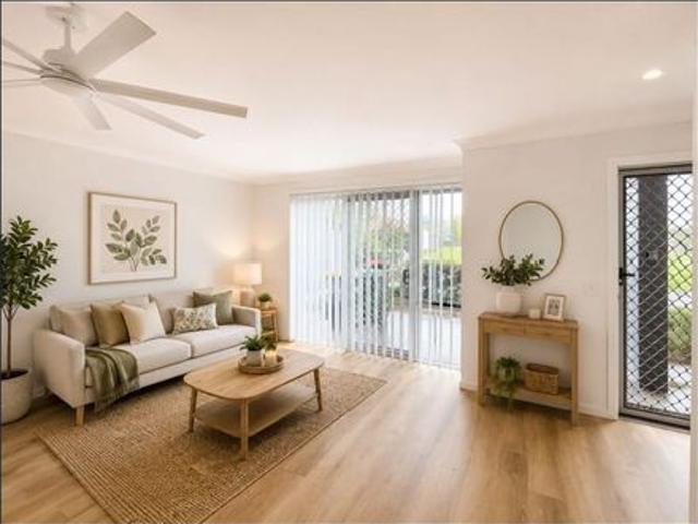 Modern Townhouse in a Convenient Morisset Location
