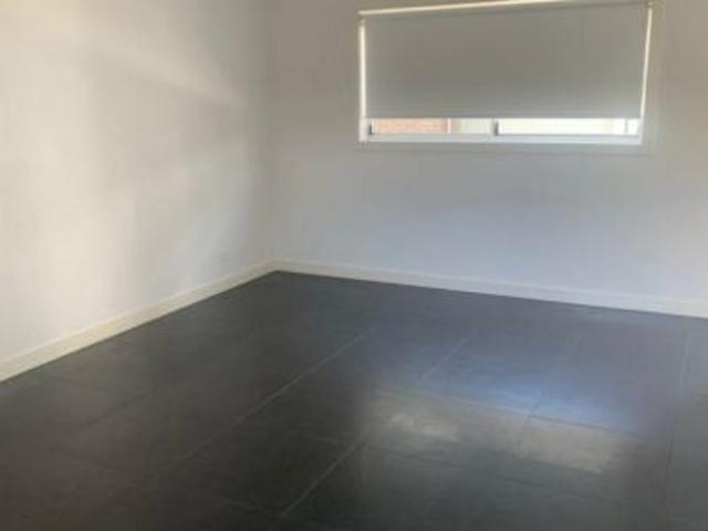 Modern Townhouse in a Prime New Lambton Location