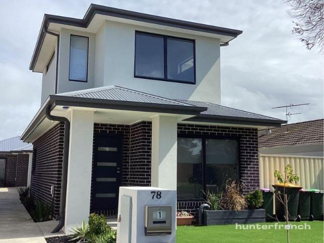 MODERN TOWNHOUSE IN ALTONA MEADOWS