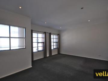 Modern Townhouse in Amazing Location!