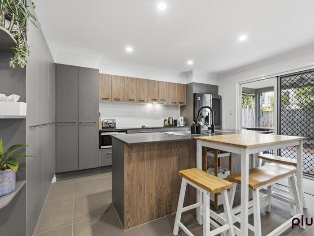 Modern Townhouse in Convenient Carseldine Location!