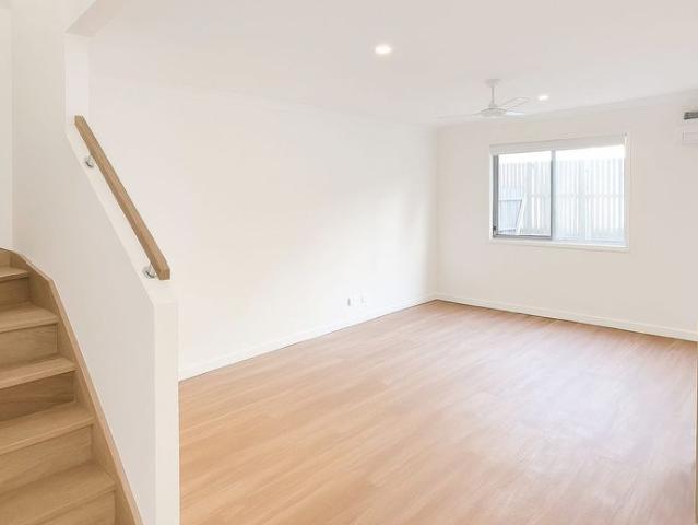 Modern Townhouse in Family Friendly Brightwater