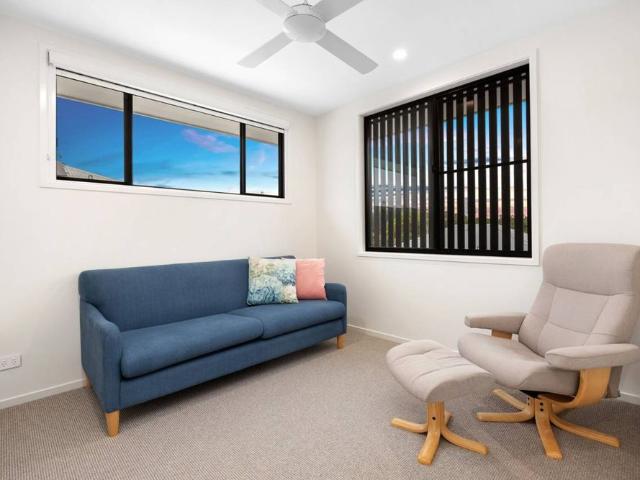 Modern Townhouse in heart of the hinterland!