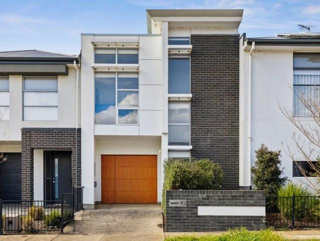 Modern Townhouse in Prime Mount Barker Location!