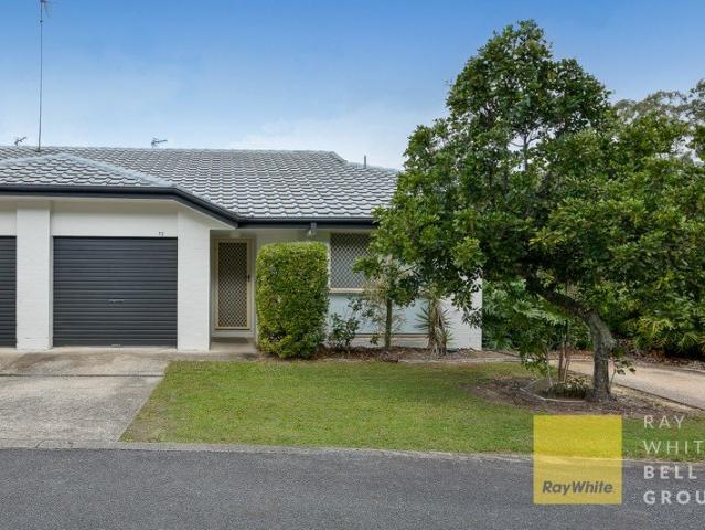 Modern Townhouse in Prime Arundel Location !
