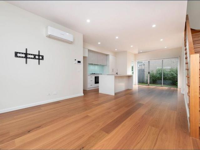 Modern Townhouse in Prime Brooklyn Location