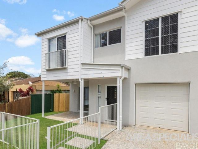 Modern Townhouse in Prime Cleveland Location