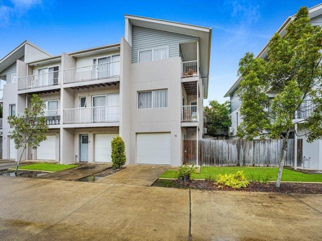 Modern Townhouse in Prime Pimpama