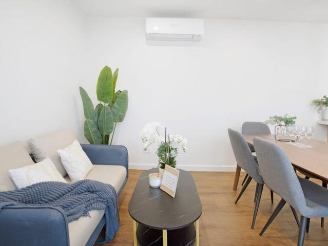 Modern townhouse in prime Rowville location!