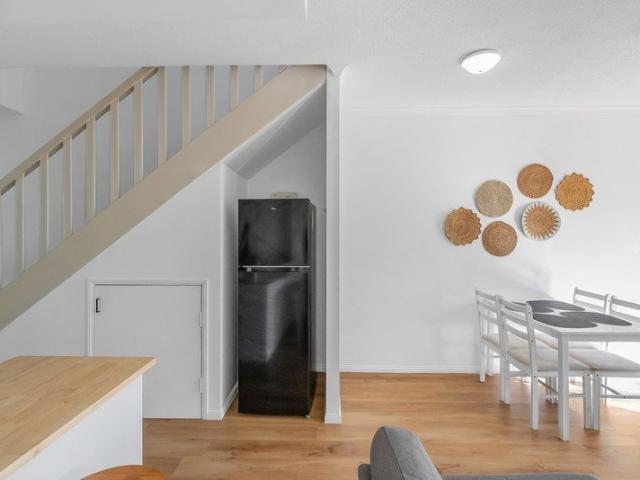 Modern Townhouse in Quiet Complex