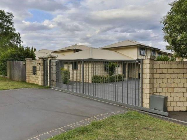 Modern Townhouse in Secure Complex