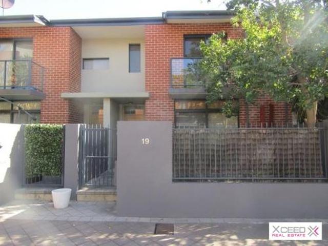 Modern Townhouse in the Heart of Wembley
