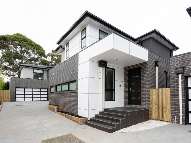 Modern townhouse in the heart of Glen Iris