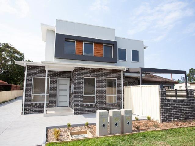 Modern Townhouse in the Heart of Oak Flats