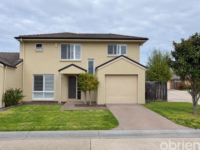 Modern Townhouse in the Heart of Paynesville