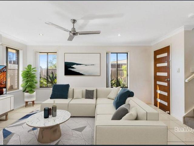 Modern Townhouse Just Minutes from the CBD!