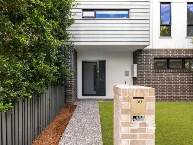 Modern Townhouse Living with No Body Corporate