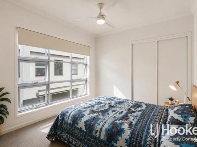 Modern Townhouse Living with Style & Convenience