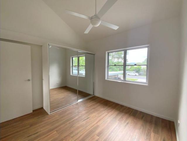Modern Townhouse Living Central Location