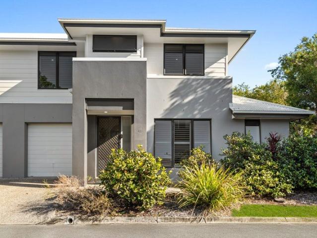 Modern Townhouse Living in the Heart of North Lakes