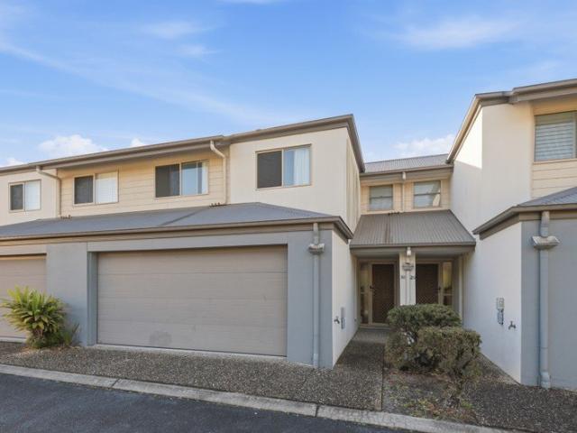 Modern Townhouse Living in the Heart of North Lakes WATER INCLUDED IN RENT!