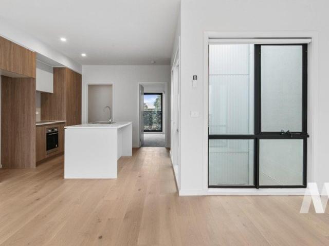 Modern Townhouse Living in the Heart of Point Cook