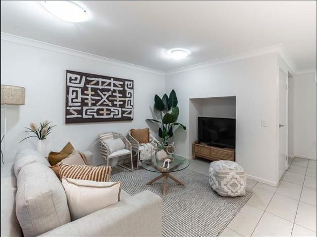 Modern Townhouse Living in the Heart of Petrie