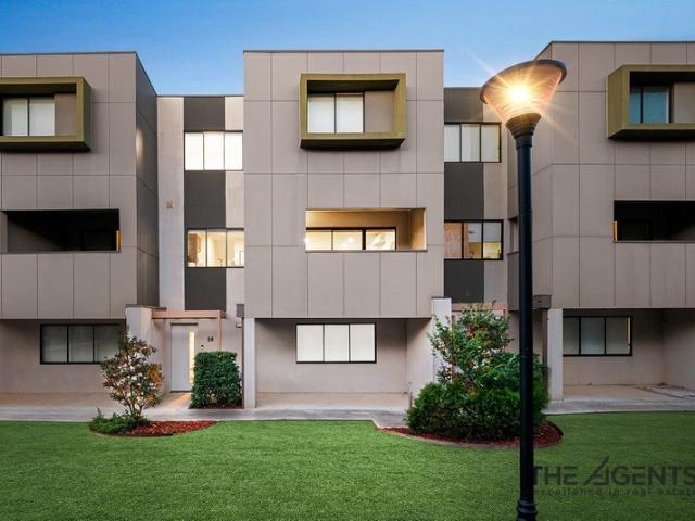 Modern Townhouse Living in the Heart of Tarneit
