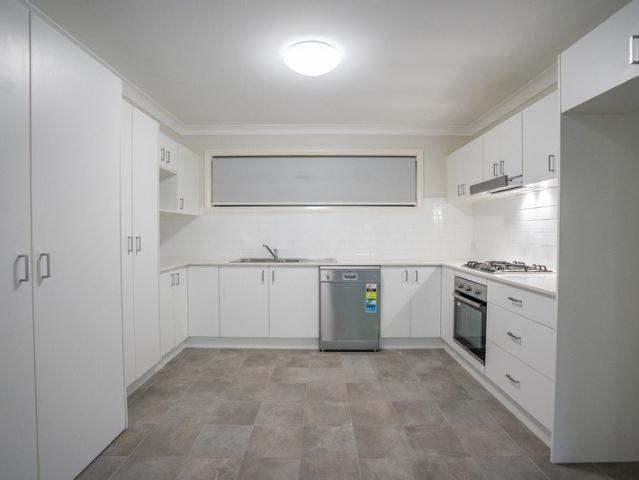 Modern Townhouse Living in a Convenient Location