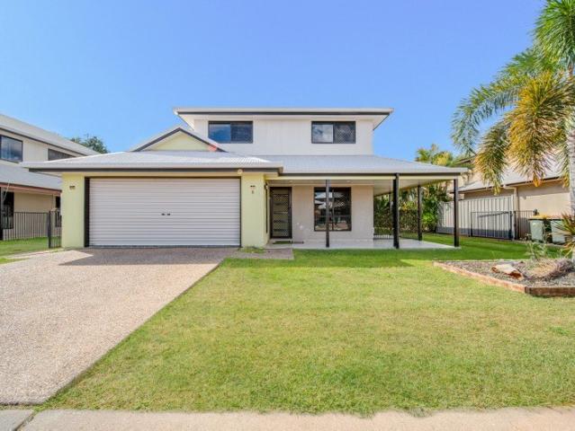 Modern Townhouse Living in a Convenient Location